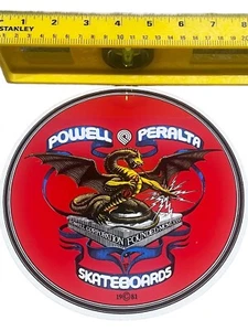 Pegatina de patineta Powell Peralta 1981 de colección - Powell Corporation fundada XL - Imagen 1 de 1