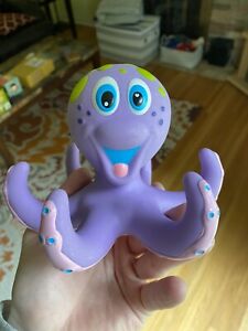2010 NUBY Purple Octopus Bathing Floating Animal Toy