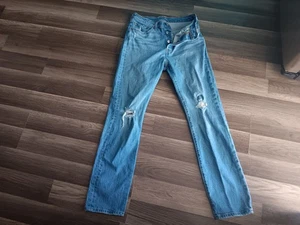 Levis women's 501 blue color distressed SZ 28X30 actual SZ 28X29  jeans - Picture 1 of 15