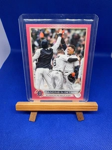 Dancing In Detroit 2022 Topps Pink /50 - Foto 1 di 2