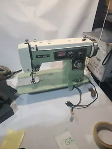 Vintage Dressmaker Sewing Machine Workin But Need A Pedal - Picture 1 of 5