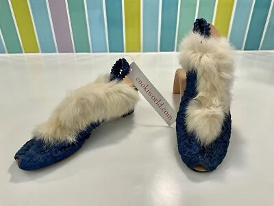 Sapatos chinelos boudoir antigos de cetim safira da década de 1930 com pele - Imagem 1 de 4