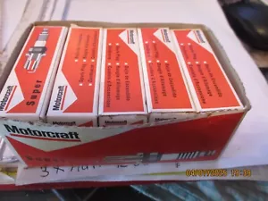 BOX of 10 MOTORCRAFT AGPR32C SPARK PLUGS - Picture 1 of 2