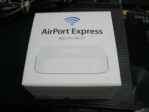 Apple AirPort Express Base Station 2nd gen A1392 802.11n WiFi Router - FREE SHIP - Picture 1 of 4