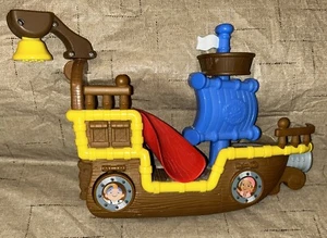 FISHER PRICE DISNEY JAKE & THE NEVERLAND PIRATES SPLASHIN BUCKY BATHTUB TOY ship - Picture 1 of 5
