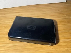 WESTERN DIGITAL MY PASSPORT 250GB WD2500XMS-00 USB 2.0 External Drive - Picture 1 of 6