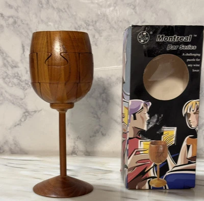 Rompecabezas de copa de vino de madera serie bar Montréal 2008. En la caja con instrucciones Foto 1 de 4