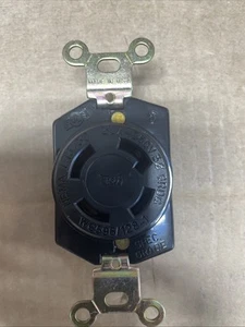 L1530R Twist Locking 30A Receptacle Outlet NEMA L15-30R 250V 3 Phase Y L15-30R - Picture 1 of 2