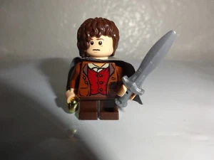 LEGO Lord of the Rings The Hobbit Frodo Baggins Minifigure Cape+Sword. Fast Ship - Picture 1 of 1