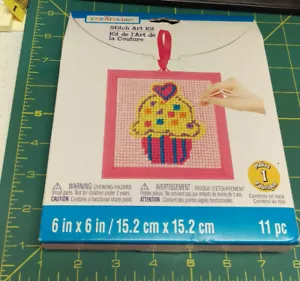Kit de arte de puntada de creatividad sin abrir 436380 cupcake de 6x6 pulgadas - viene con marco - Imagen 1 de 5