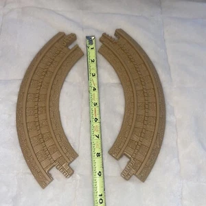 (2) Fisher Price - GeoTrax Tan Elevation Curved Track Piece - Replacement Part - Picture 1 of 1