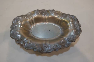 Vintage Pewtarex York Pennsylvania ovale Platte Tablett geraffter Blumenrand Design - Bild 1 von 4