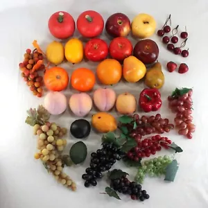Lote de 37 piezas de frutas sintéticas uvas melocotones manzanas accesorios falsos para puesta en escena en el hogar decoración - Imagen 1 de 5