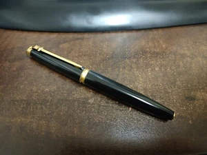 MINT DISCONTINUED CARAN d'ACHE GENEVE BALCK LACQUER ROLLER BALL PEN NEVER USED - Picture 1 of 10