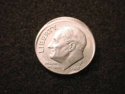 2007-P ROOSEVELT DIME 8% OFF CENTER MINT COIN ERROR DIME!!  #159 - Image 1 of 2