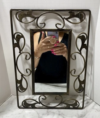 Espelho de parede ornamentado preto marrom com moldura de metal 9 x 13 1/2 - Imagem 1 de 4