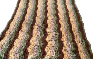 Vintage Handmade Crochet Ripple Afghan 46x33”Chevron Zig Zag Small Lap Throw - Picture 1 of 3