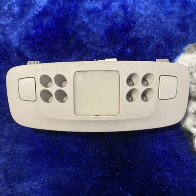 06-13 LEXUS IS250 IS350 LÂMPADA DE LEITURA CÚPULA TRASEIRA REVISADA CINZA Y3709 - Imagem 1 de 3