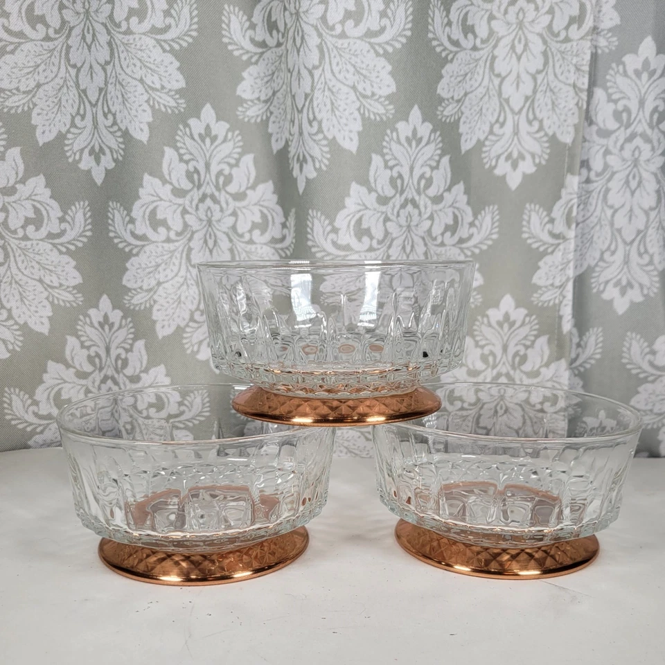 Ensaladeras vintage Arcoroc Francia con patas de cobre Coppercraft Guild 3 piezas Foto 1 de 4