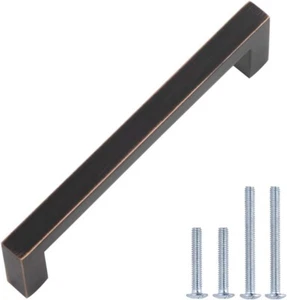 Amazon Basics AB3702-OR-10 Cabinet Pull 5.39" Length 5" Center Oil Rubbed Bronze - Foto 1 di 6