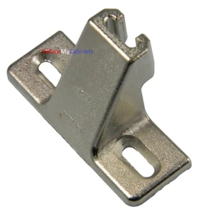 PLACA DE MONTAJE BLUM COMPACT 33 110 1/4 OL 130.1100.24 - Imagen 1 de 1