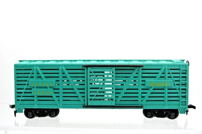 TYCO VINTAGE HO SCALE SANTA FE 40' STOCK CAR - Image 1 of 4