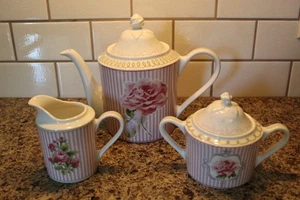 Juego de té Laura Ashley 'Celia' Bone China (tetera, crema, azucarero) 5 piezas rosas - Imagen 1 de 6