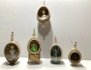 5 Vintage Handmade Eggshell Dioramas  - Picture 1 of 20