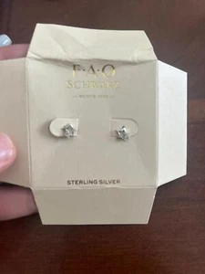 FAO Schwarz Sterling Silver Earrings Star w/Crystal Girls Children's Studs x78 - Picture 1 of 4