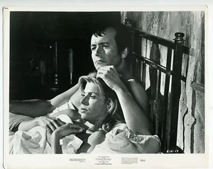 Eagle In A Cage-Kenneth Haigh-Billie Whitelaw-8x10-B&W-Still-NM - Picture 1 of 1