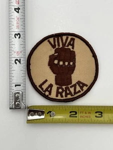 Early 1970s Chicano Liberation Viva La Raza Civil Rights Cause Protest Patch - Picture 1 of 3
