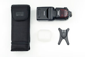 Nikon SB-900 Speedlight Flashgun. EXCELLENT Condition. SB900 DSLR Camera Flash