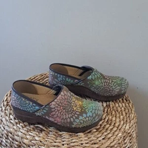 Dansko Womens Floral Print Professional Canvas Clog Vegan Size EU37/US6.5-7 - Picture 1 of 10