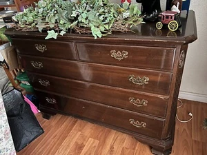 Ethan Allen Georgian Court Cherry Wood Dresser 11-5201 Five Drawers - Picture 1 of 2