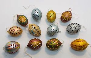 12 Ostereier - Wachteleier - silber gold kupfer -sorbische Wachstechnik-Handmade - Bild 1 von 2