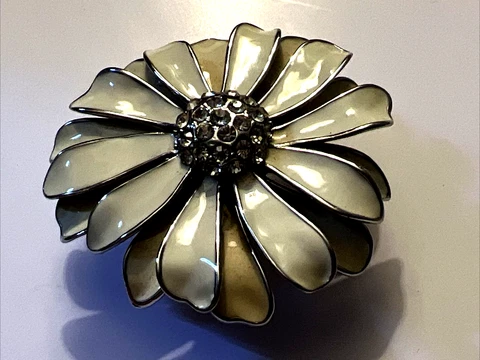 Fower Shaped Polished Chrome Enamel and Crystal Stones Pull Knob Handle Cover