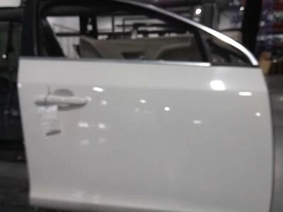 Volvo S60 2015 puerta delantera derecha blanca 441694 98 k millas tracción delantera Foto 1 de 2