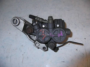 HONDA VF700F FRONT LEFT HAND BRAKE CALIPER & BRACKET - Picture 1 of 2