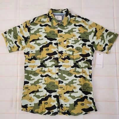 Men's Sovereign Code Short Sleeve Button Up Frenzy Bubble Camo Sage Shirt Size M - Image 1 of 4