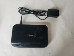 TP-Link TL-SG1005D 5-Port 10/100/1000Mbps Gigabit Ethernet Desktop Switch - Picture 1 of 6
