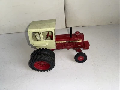 ERTL 1/16 Turbo International Farmall 1456 Tractor Dual  - Image 1 of 4