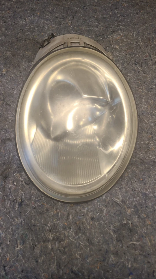 Halogen Headlight Left LH Driver Side for 98-05 VW Beetle - See Details - Image 1 of 4