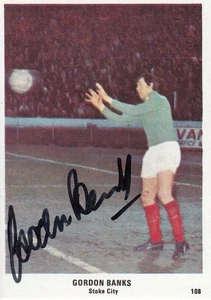 Vintage SIGNED THE SUN 1970 Trading Card GORDON BANKS STOKE CITY - Picture 1 of 1