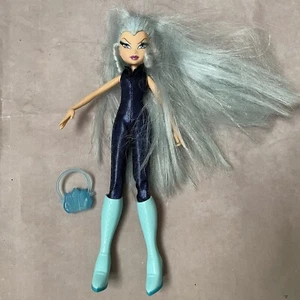 Winx Club Doll - Rainbow - Season 1 Icy Trix Doll Rare 2004 - Picture 1 of 7