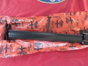 Originale Alfa Romeo 164 Coperchio per Radiatore 164008022800 82402446 Nuovo - Bild 1 von 1