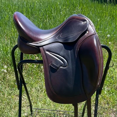 Sillín de doma Adam Ellis Avanti 17,5 MW marrón Foto 1 de 4