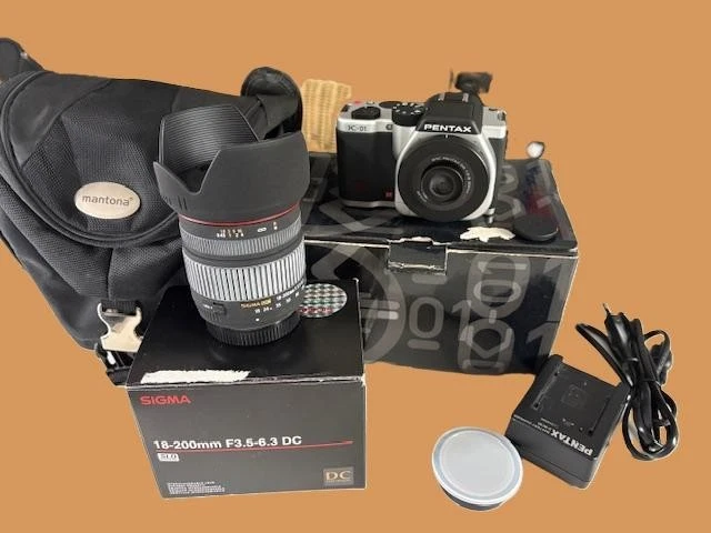 Pentax K K-01 16.3MP Digitalkamera - Objektiv Pentax DA 1:2.8 40mm und Sigma  - Bild 1 von 1