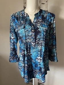 Cocomo Women’s 3/4 Sleeve V Neck Blue And White Blouse Size Medium NWT - Picture 1 of 8