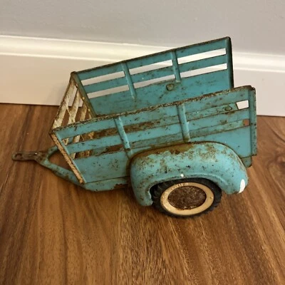 Remolque de colección Tonka Toys Step Side Stake azul/blanco Foto 1 de 4