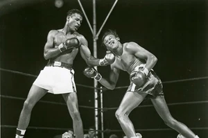 Sugar Ray Robinson 24x36 inch rolled wall poster - Picture 1 of 1